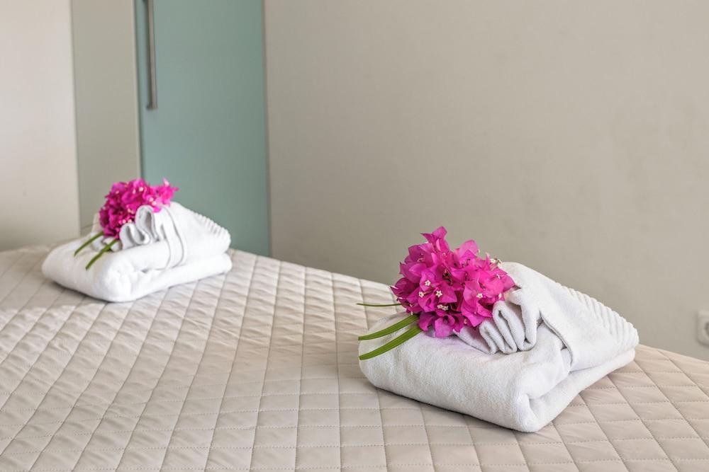 Bahia Apartments & Diving