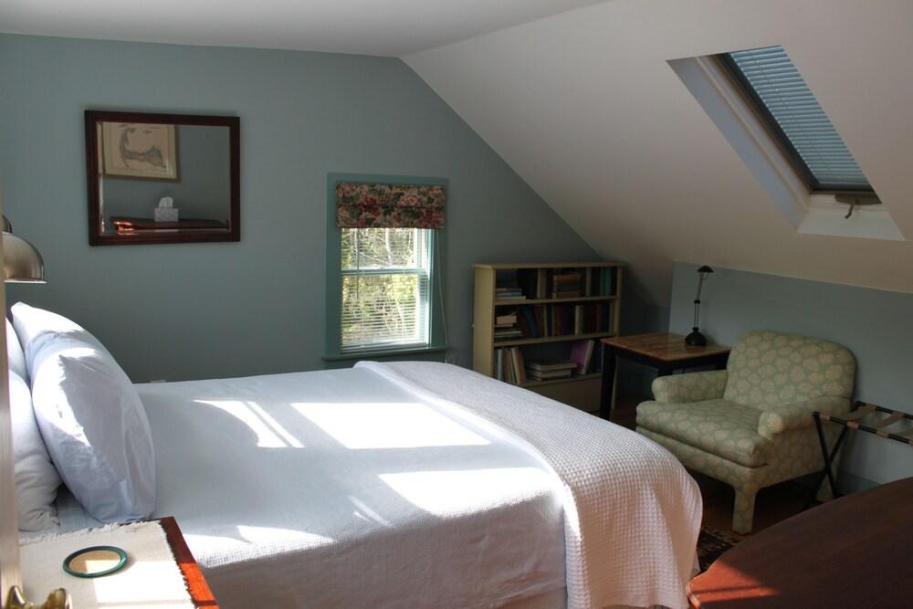 Chatham Guest Rooms
