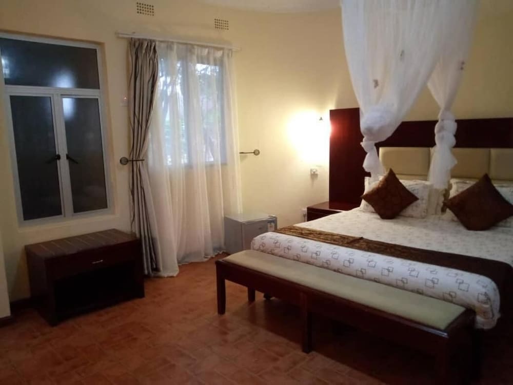 Chamba Valley Exotic Hotel