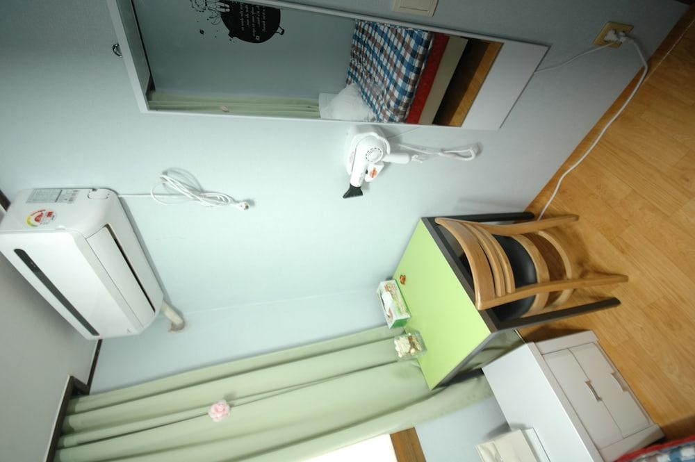 Apple Tree Guest house