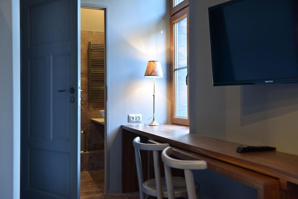 La Gioia Grey Stylish Apartments