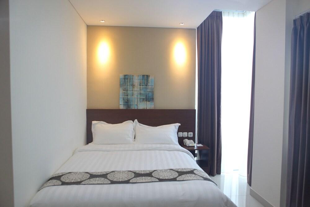 Miko Hotel Makassar