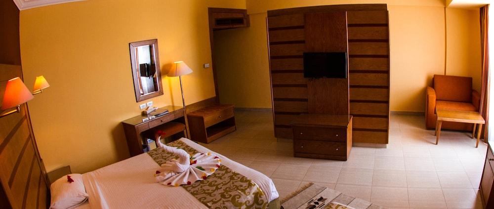 Golden Beach Resort - All inclusive