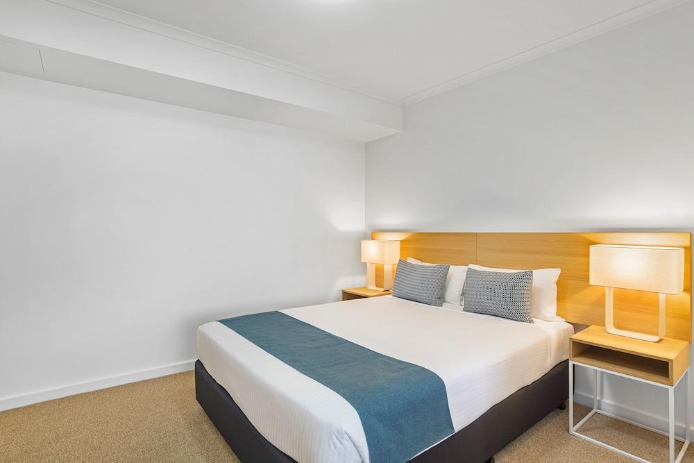 MainStay Suites Williamstown