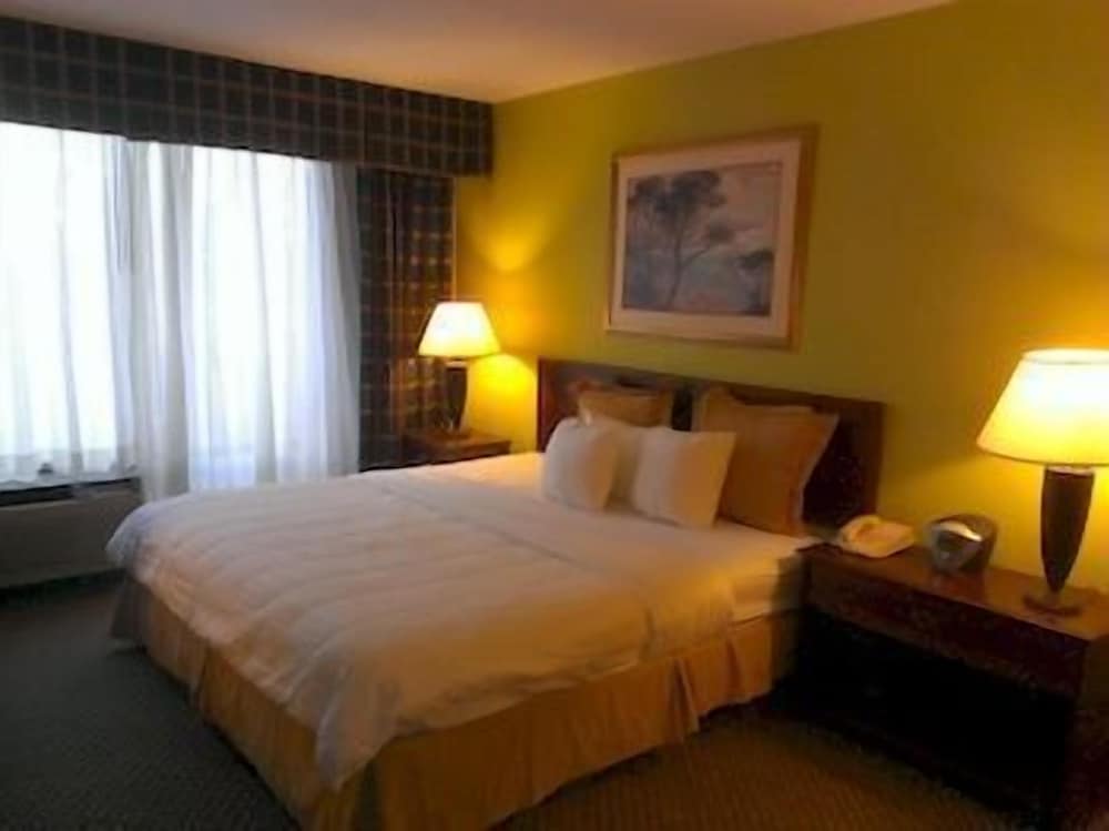 Akaza Hotel Richmond