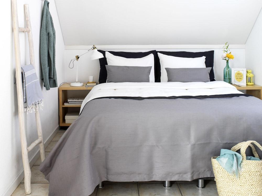 Loosdrecht Rien van den Broeke Village