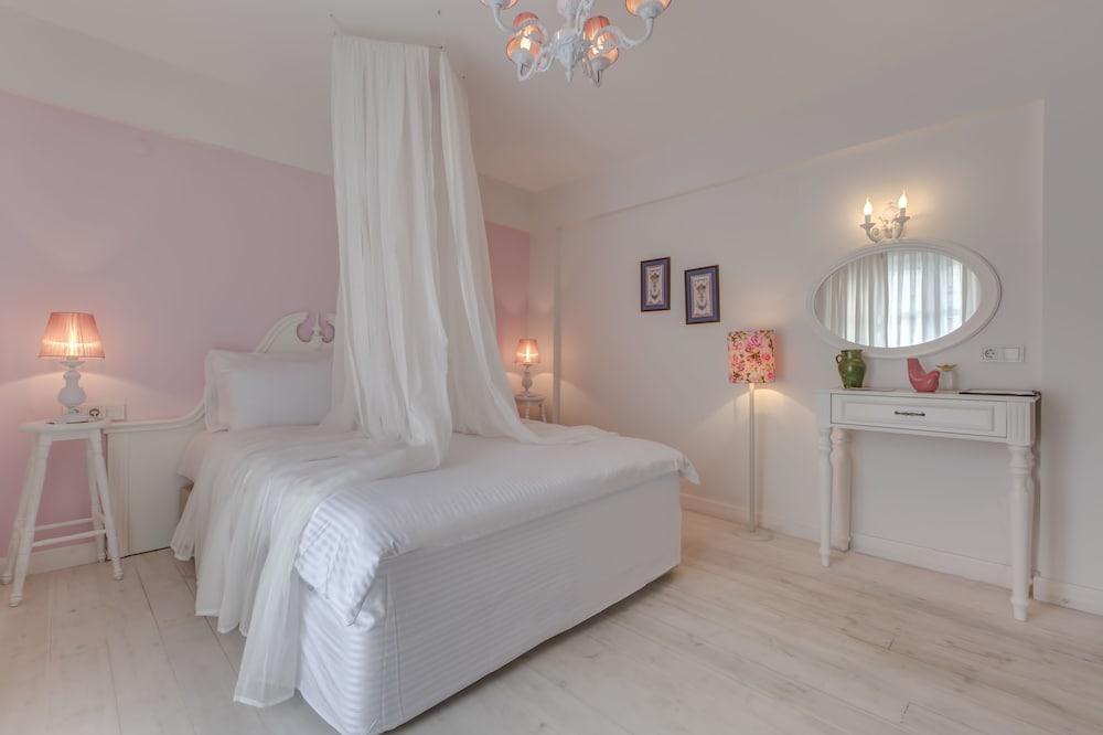 Erendira Hotel - Special Class