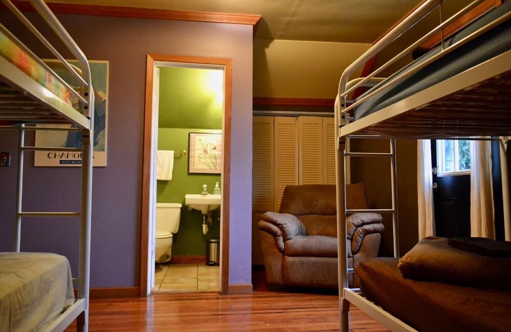 Eugene Lodge and International Hostel