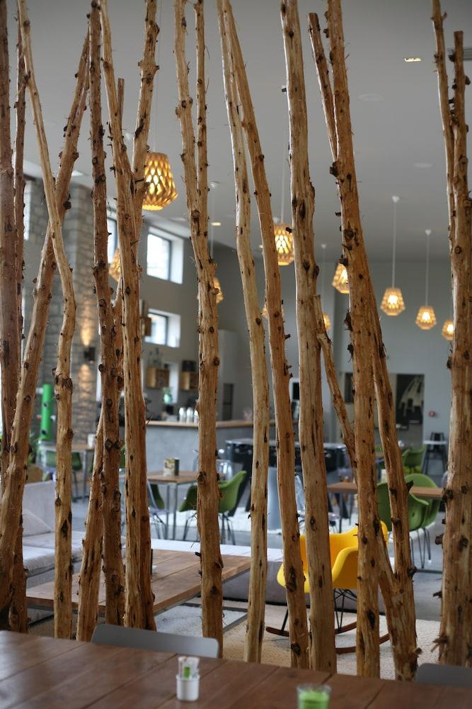 Oniropetra Boutique Hotel