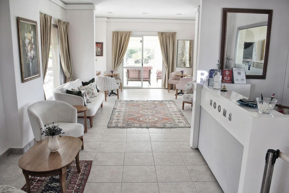 Rooms Smart Luxury Hotel & Beach