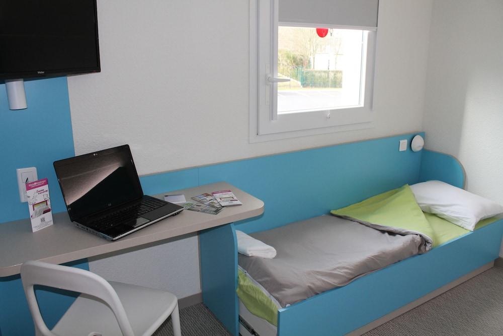 First Inn Hotel Les Ulis