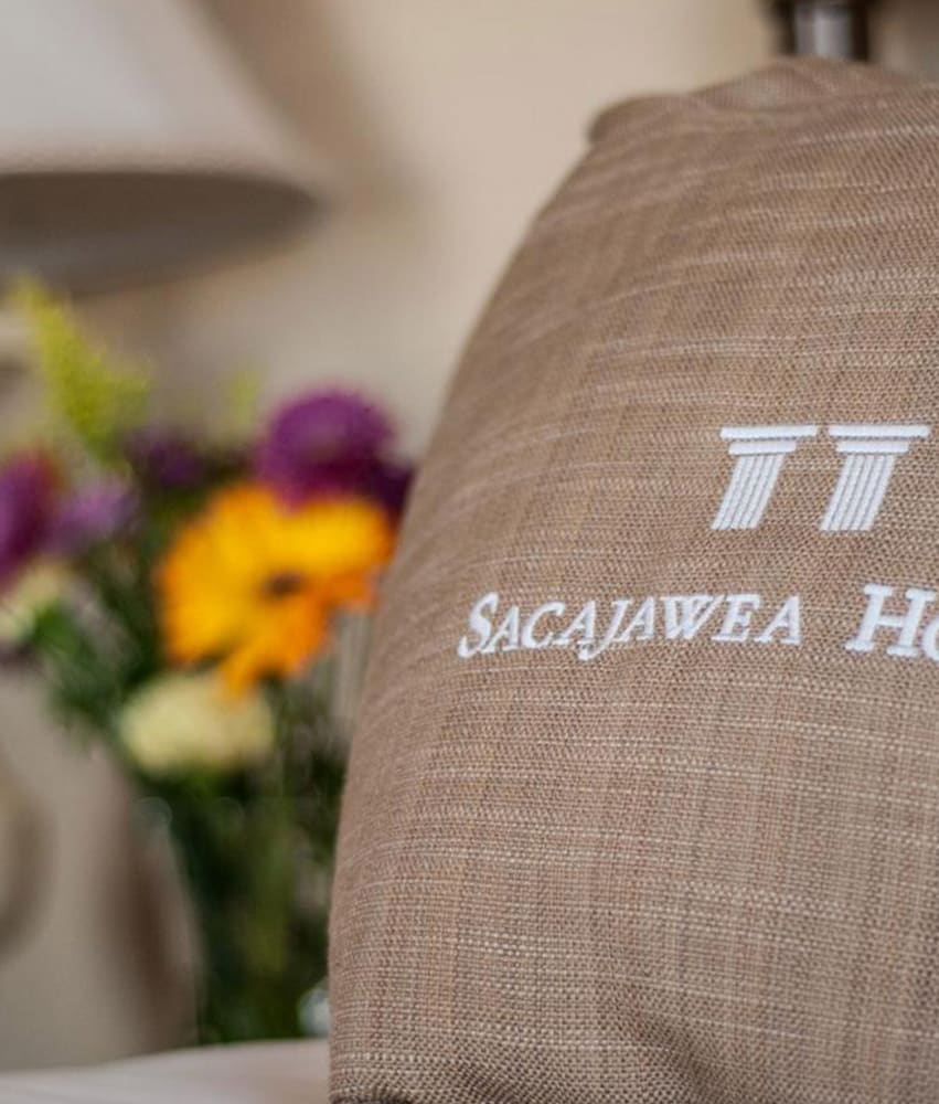 Sacajawea Hotel