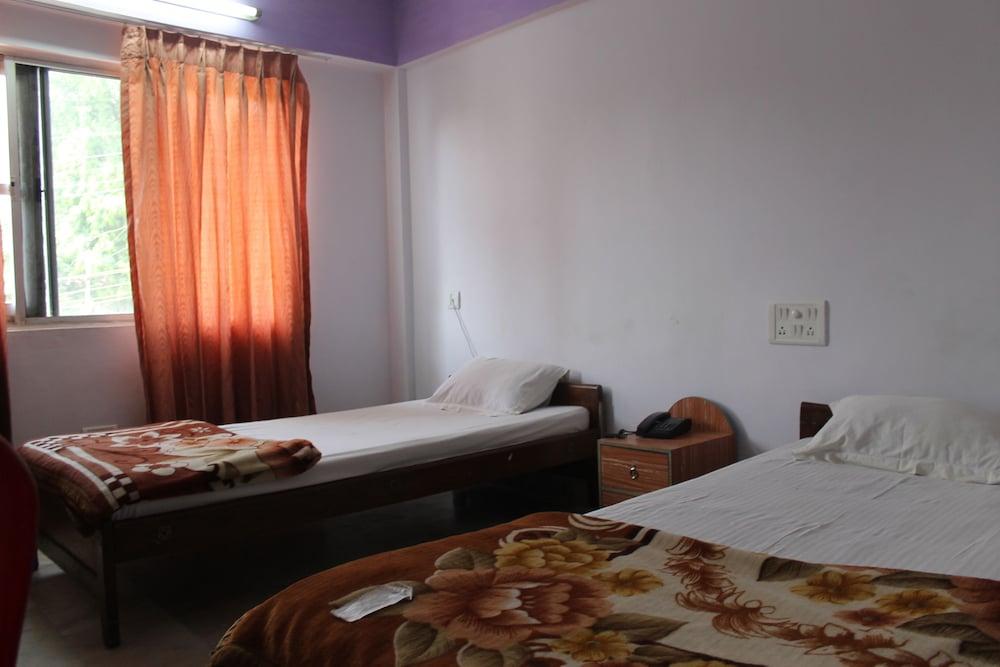 Hotel Jeevak International