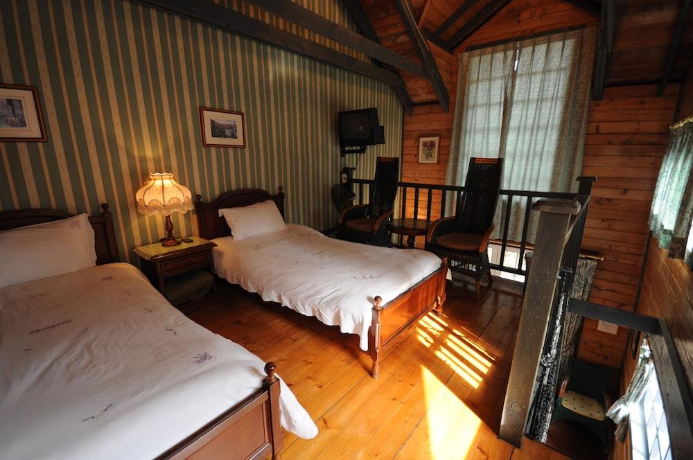 Cingjing Hanging Garden