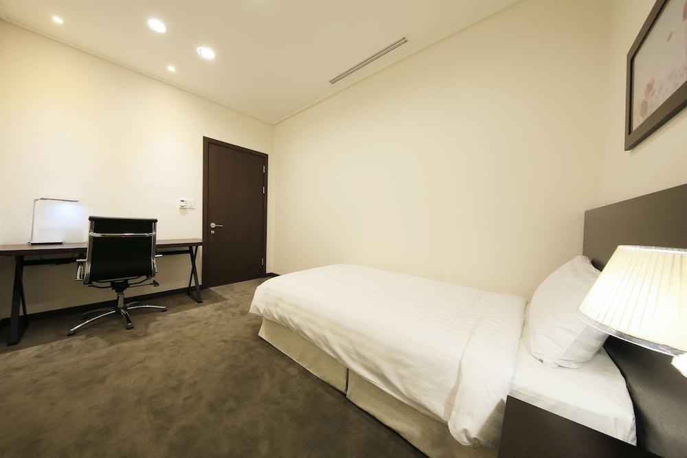 Orakai Insadong Suites