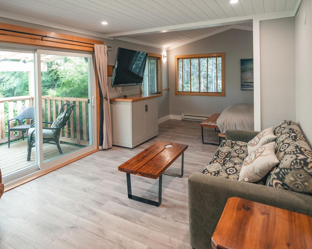 West Coast Wilderness Lodge