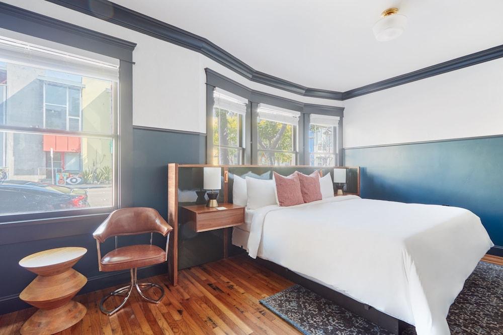 The Davis Downtown San Diego