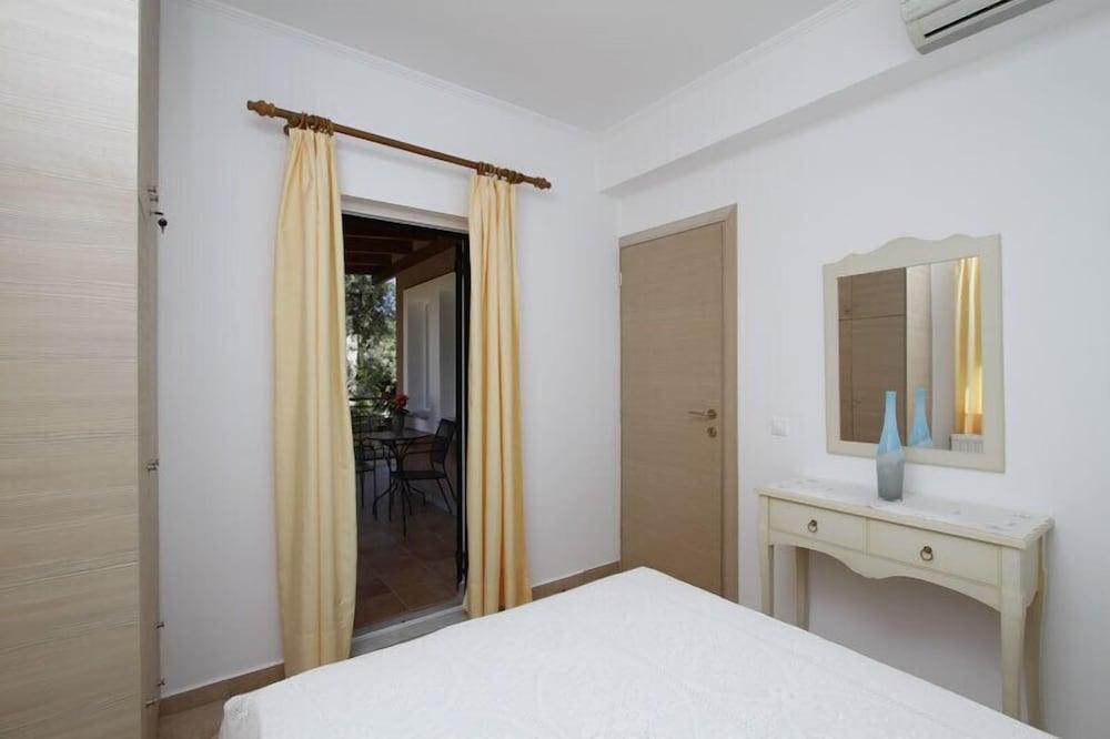 Saint Thomas Village