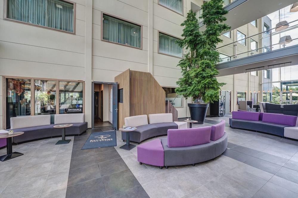 Mezzo Hotel & Business