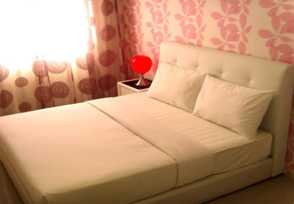 Duta Hotel & Residence