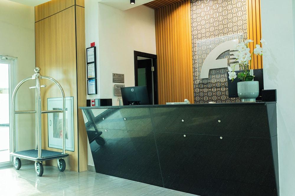 Aranjuez Hotel & Suites