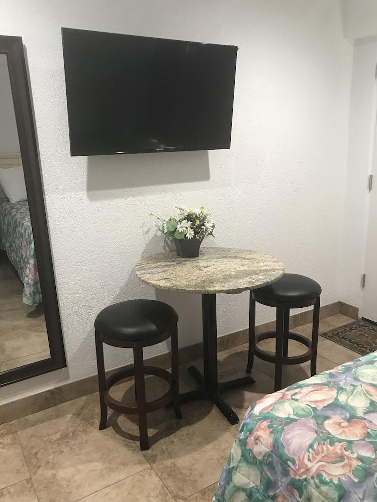 Pyramid Resort Motel