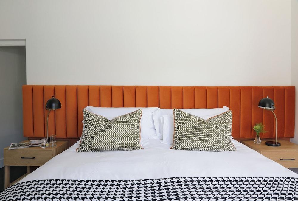 Twice Central Guesthouse