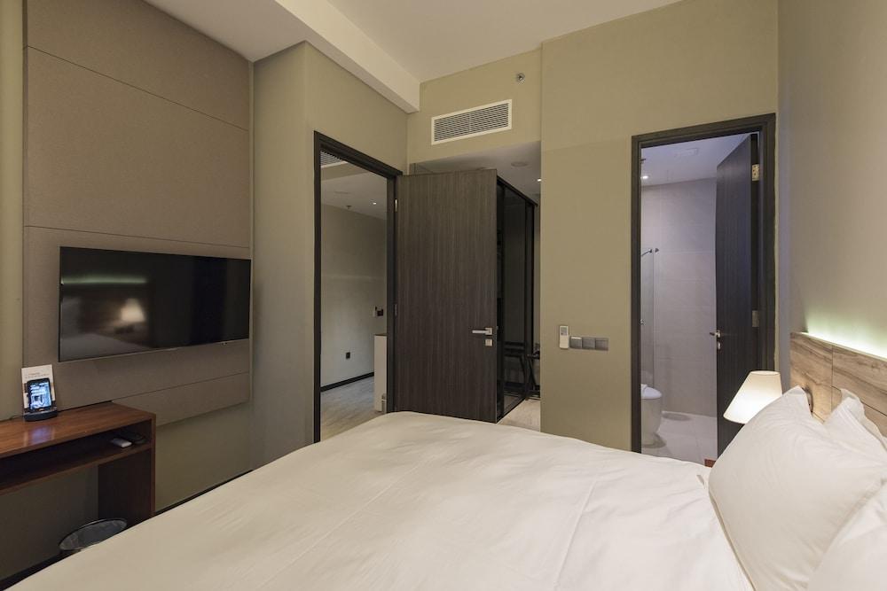 Louis Kienne Serviced Residences