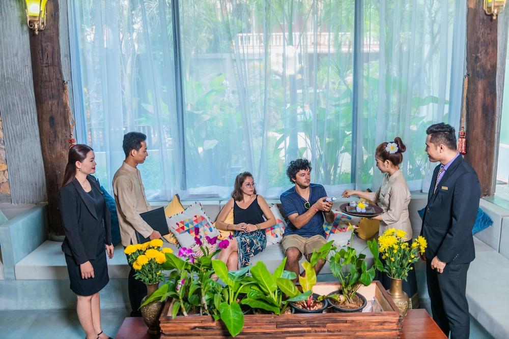 Mekong Angkor Deluxe Hotel