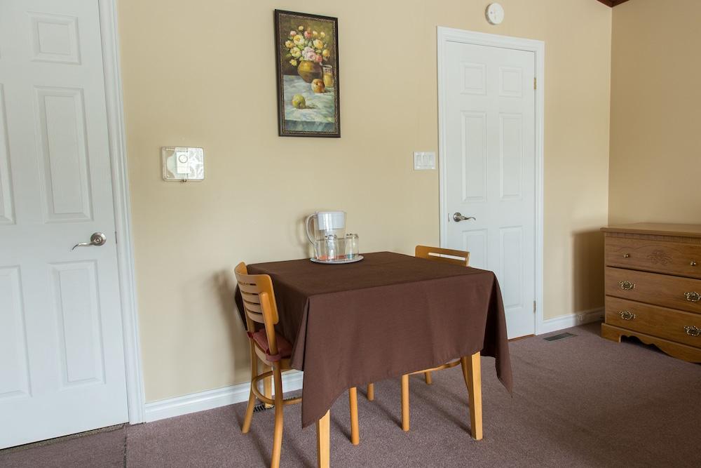 Elevate Rooms Parkside Retreat B&B