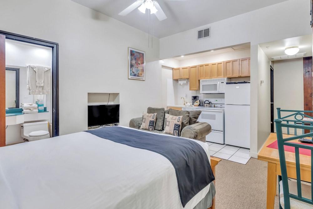 Hotel de L'Eau Vive by Coolvacay