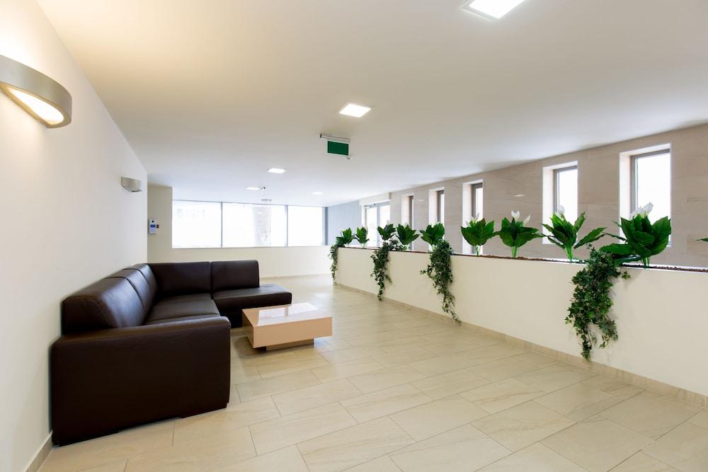 Sun Resort Apartments