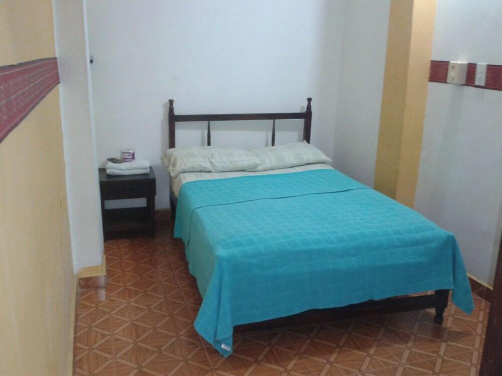 Hospedería Casa Familiar