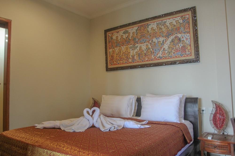 Temple Cafe & Seaside Cottages