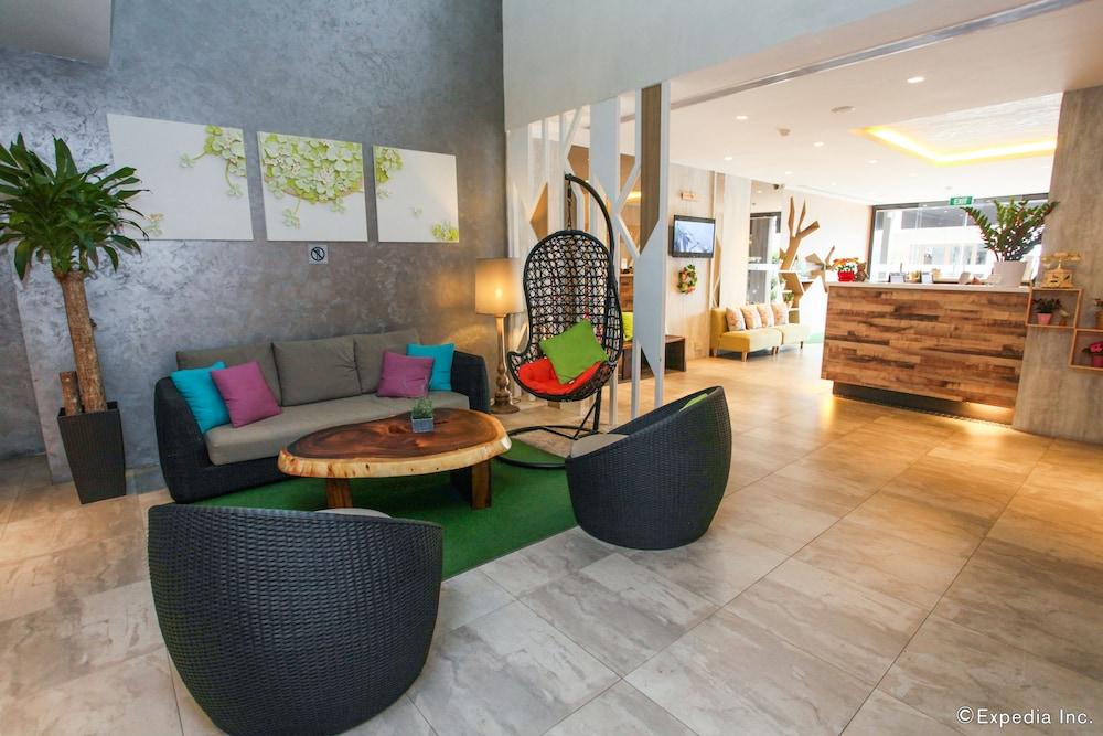 Champion Hotel (SG Clean)