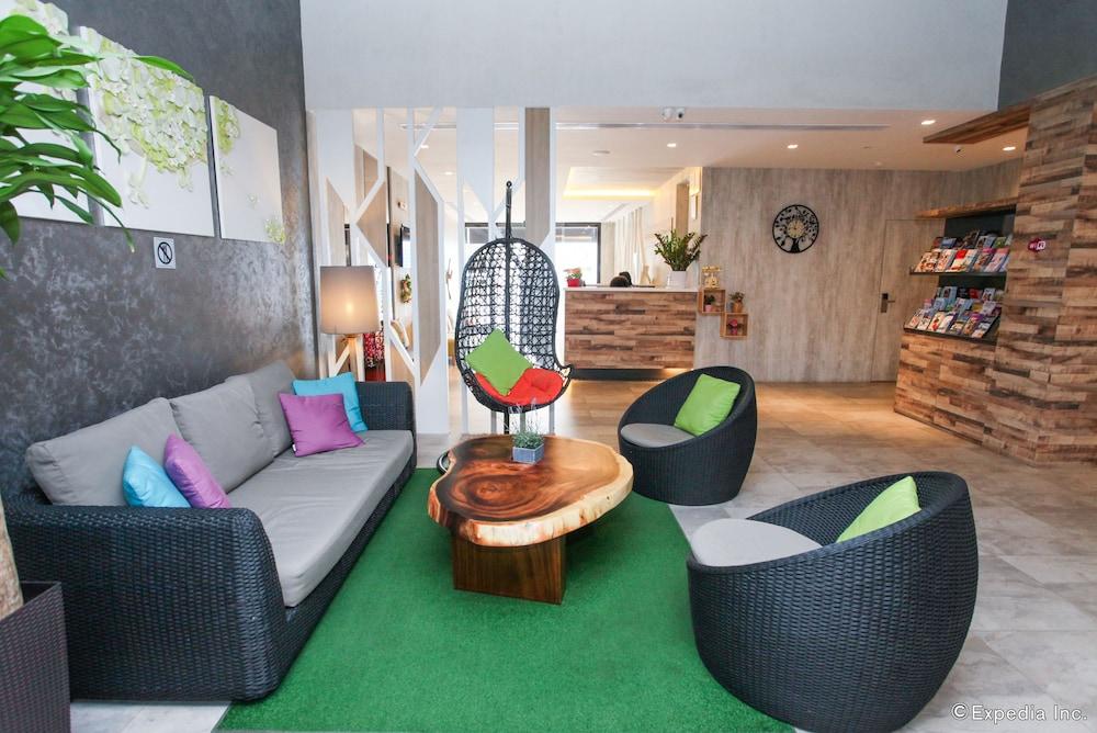 Champion Hotel (SG Clean)