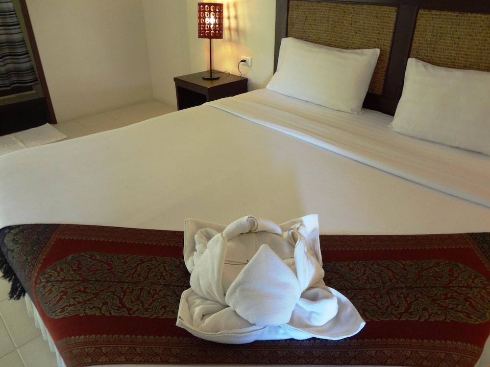 Paddy's Palms Resort