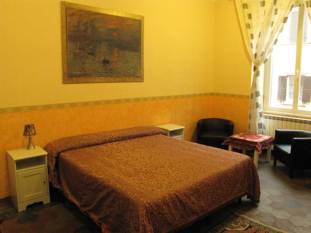 Holiday Sunny Roma B&B
