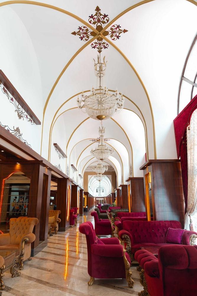 Oz Hotels İncekum Beach Resort