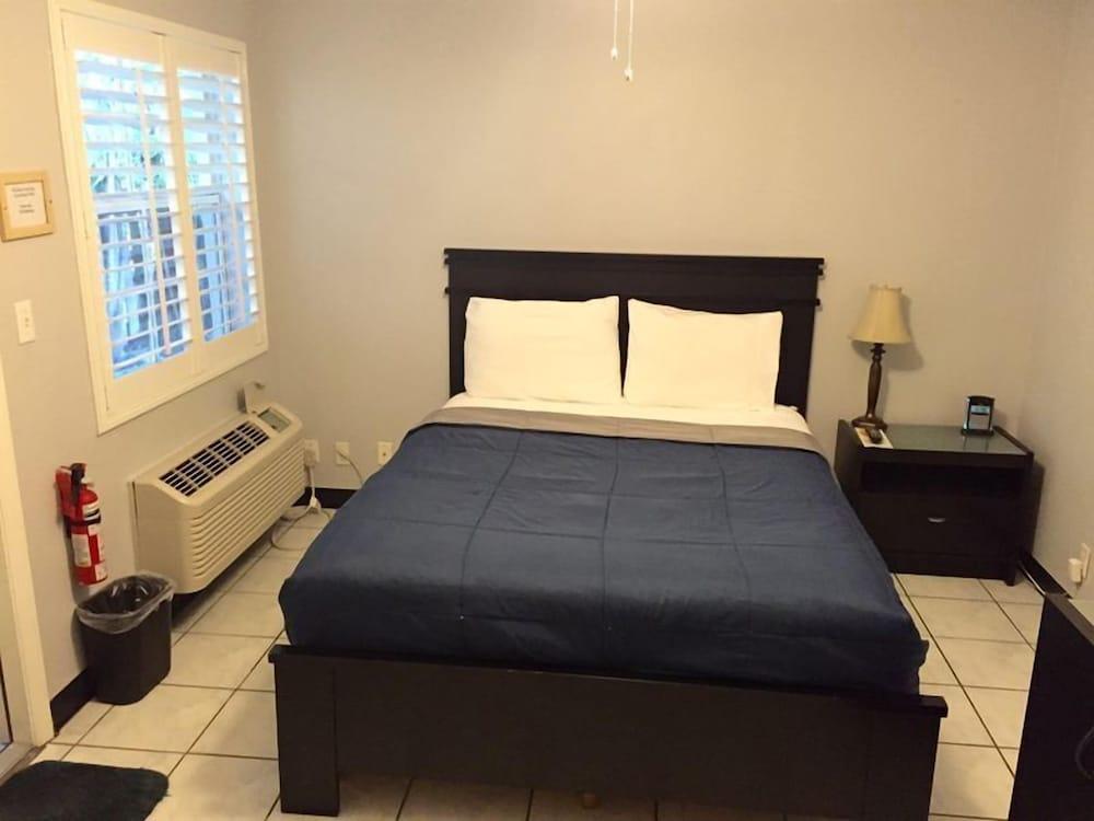 Coral Reef Guesthouse