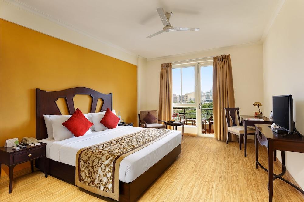 Aloha On The Ganges, Rishikesh