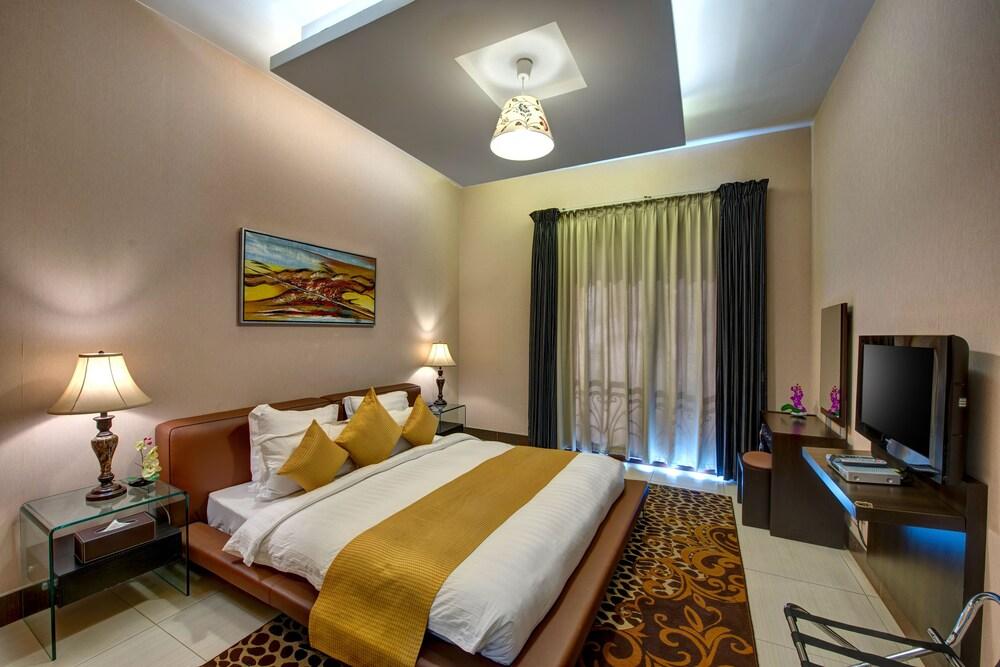 Beach Hotel Apartment