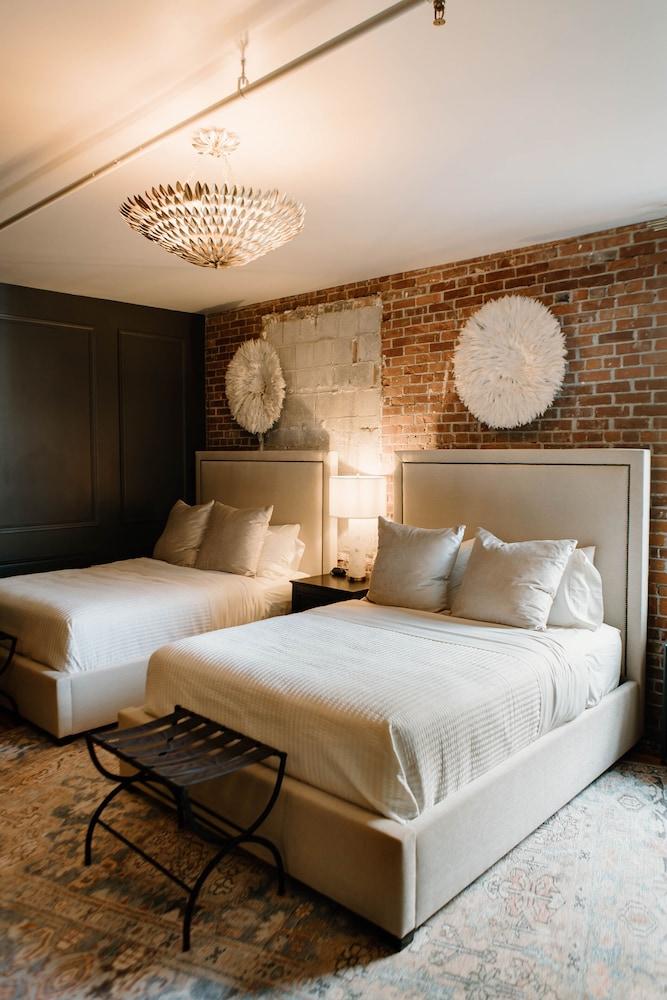 Hatchery Riverside Hotel & Event Venue