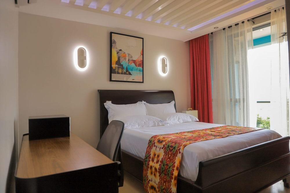 Le tsuba Grand Hotel