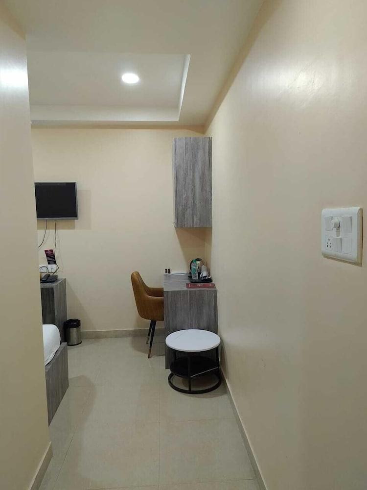 Hotel Kingdom Palace