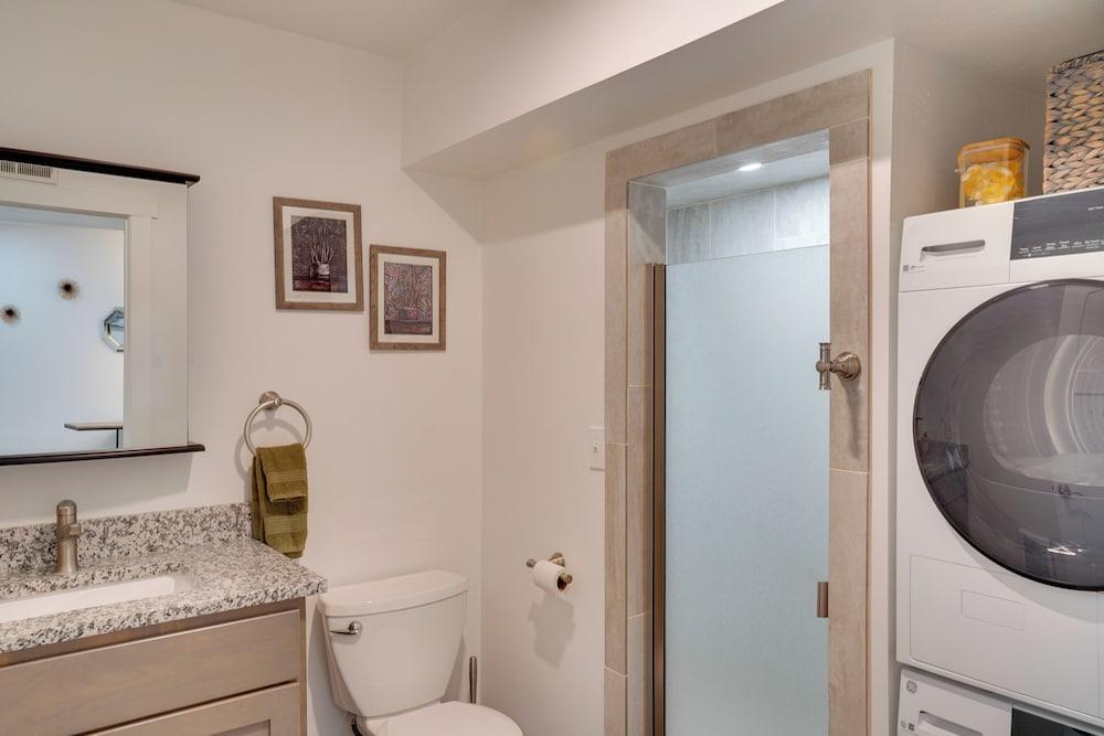 Brian Head Condo w/ Balcony, Grill & Mountain View