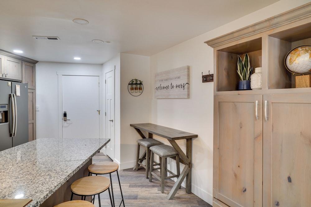 Brian Head Condo w/ Balcony, Grill & Mountain View