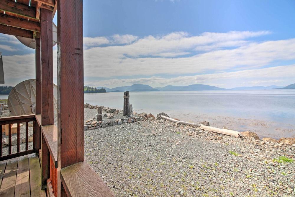 Oceanfront Craig Apt: Grill, Fishing On-site!