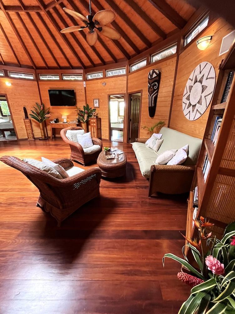 Exclusive Sunrise Eco Resort