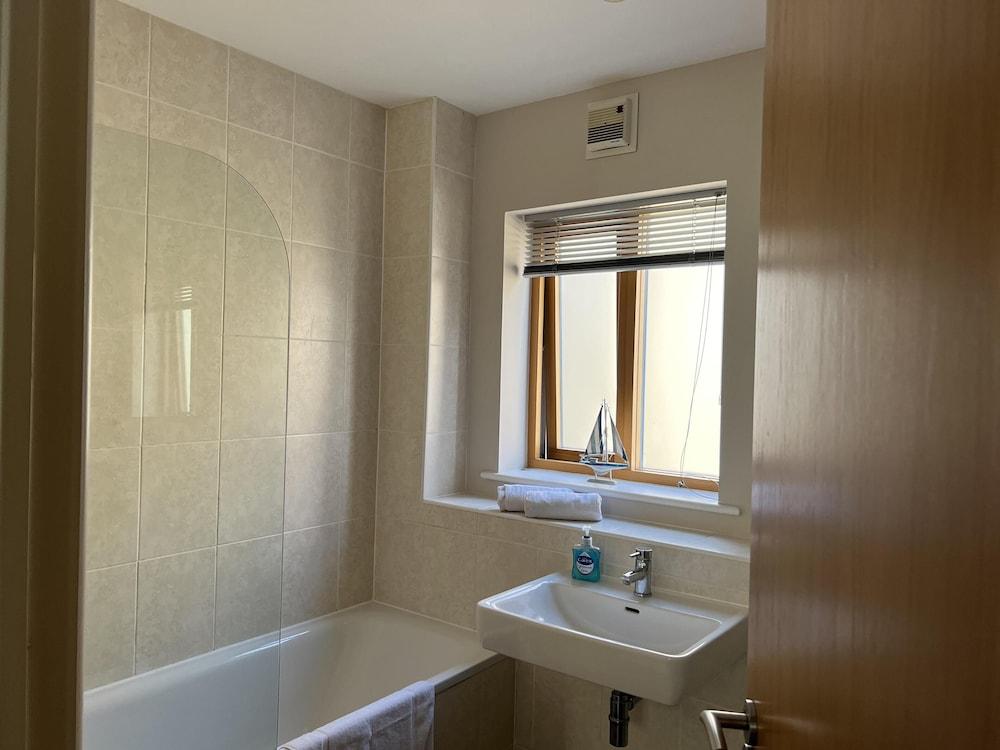 Stunning Cathedral View City Centre Apartment